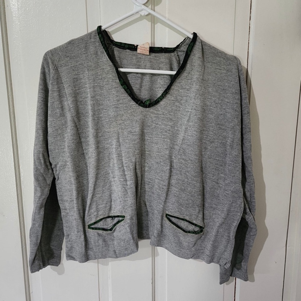 Vtg asso crop top sweater size large